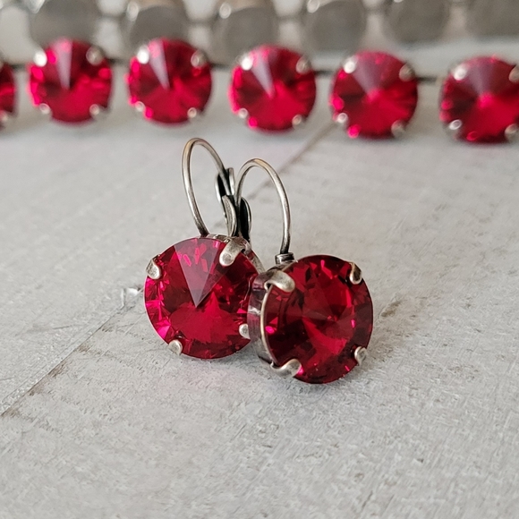 Austrian Crystal Earrings in Antique Silver Plate - Picture 3 of 8